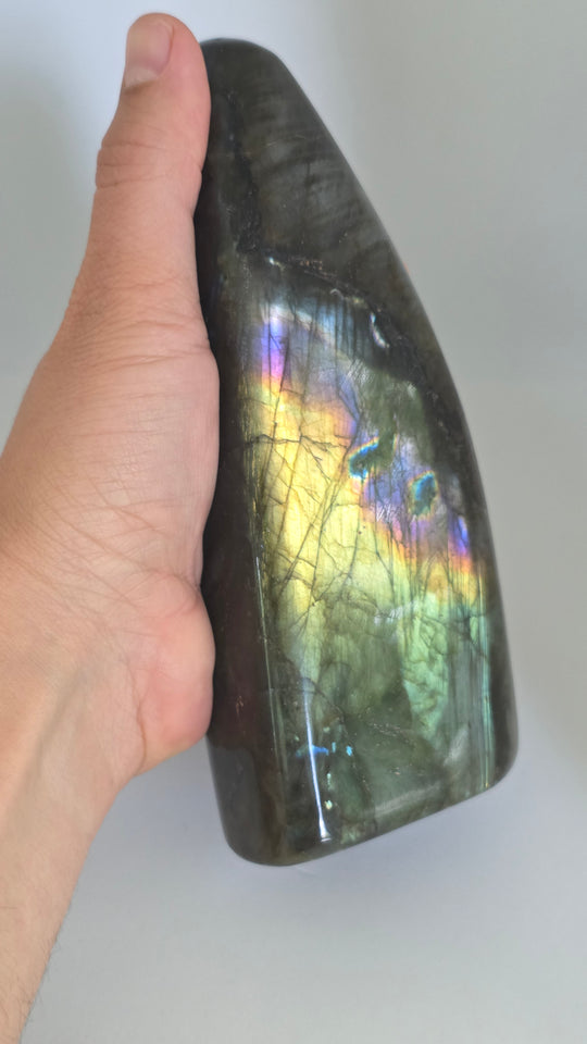 Labradorite Freeform – 1,197g (2.64lbs)